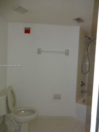 4681 NW 9th St, Unit 208, Miami, FL 33126 Photo