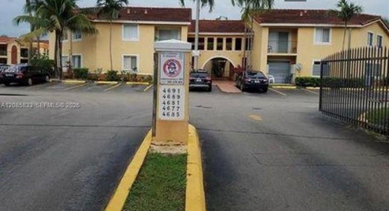 4681 NW 9th St, Unit 208, Miami, FL 33126 Photo
