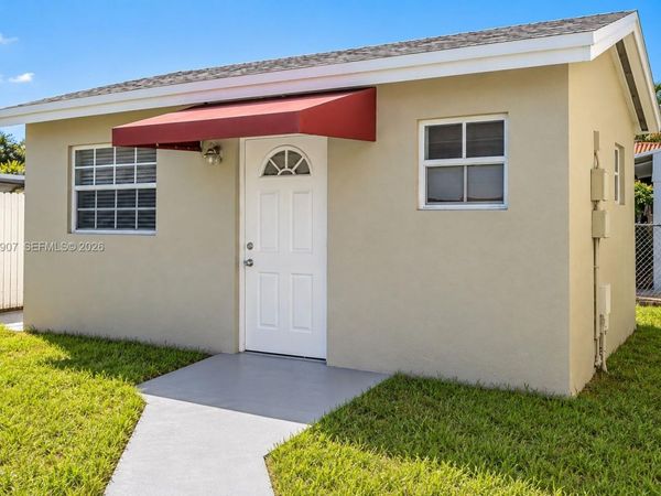 3640 SW 25th St, Unit Casita, Miami, FL 33133
