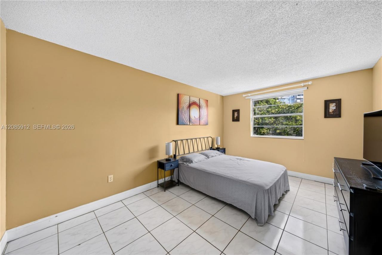 1801 NE 140th St, Unit 108, North Miami, FL 33181 Photo