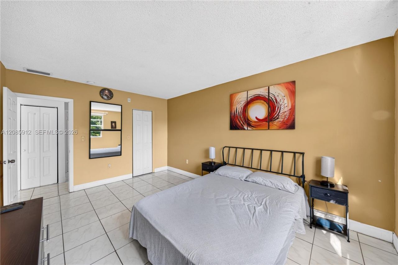 1801 NE 140th St, Unit 108, North Miami, FL 33181 Photo