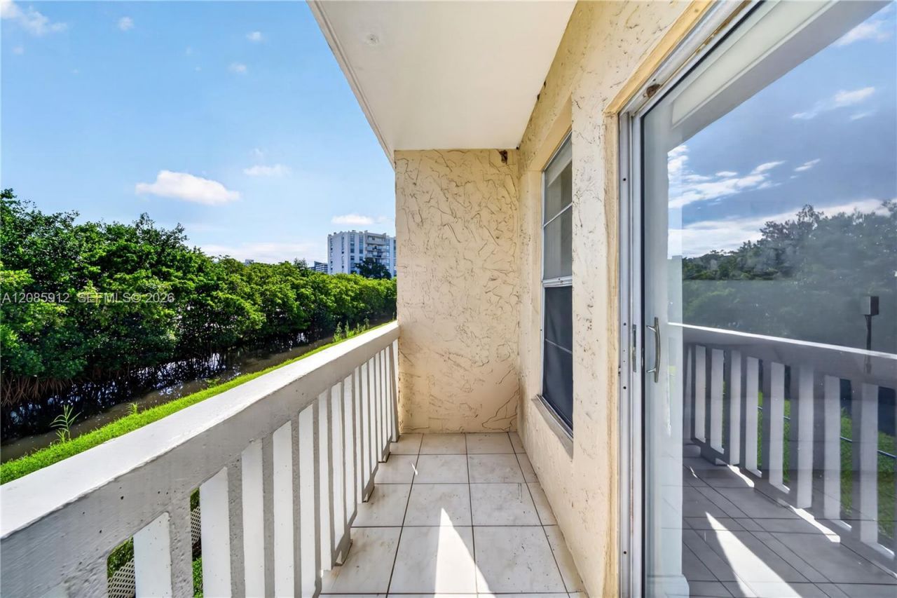 1801 NE 140th St, Unit 108, North Miami, FL 33181 Photo