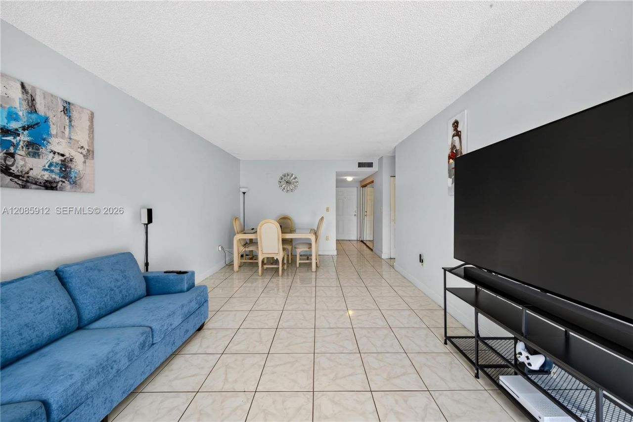 1801 NE 140th St, Unit 108, North Miami, FL 33181 Photo