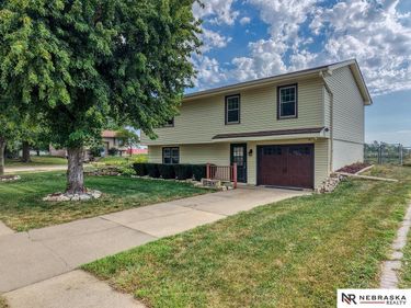 122 N 28th Street, Beatrice, NE 68310