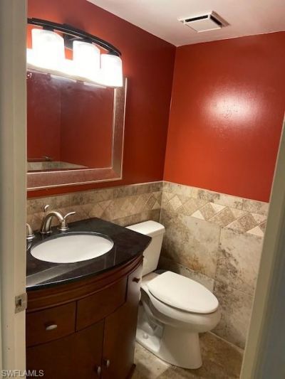2305 Gulf Shore Blvd N, Unit 313, Naples, FL 34103 Photo