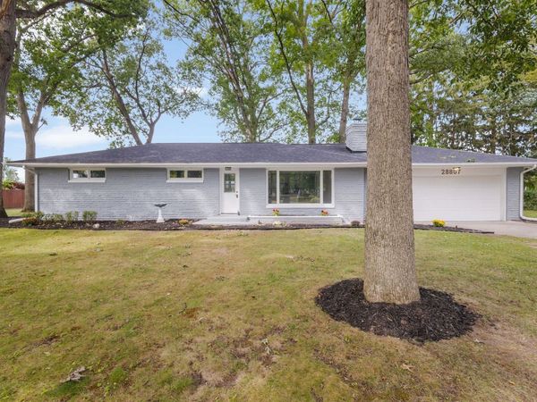 28807 Oakwood Street, Elkhart, IN 46514