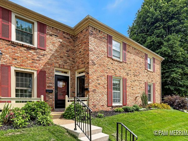 2446 Abbington Drive SE, Grand Rapids, MI 49506