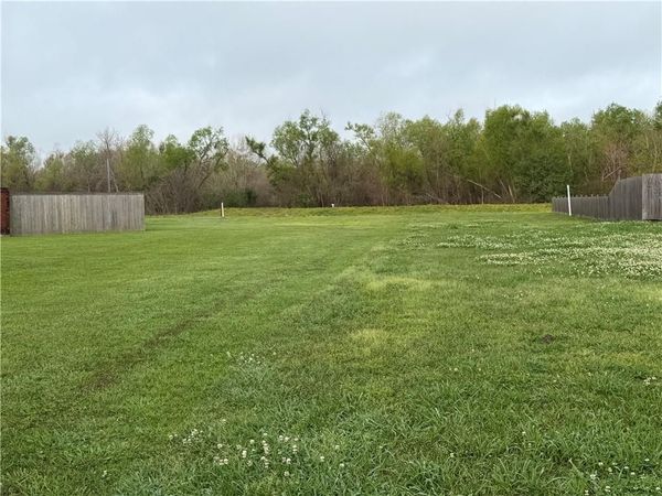 240 MANDALAY WEST Drive, Houma, LA 70360