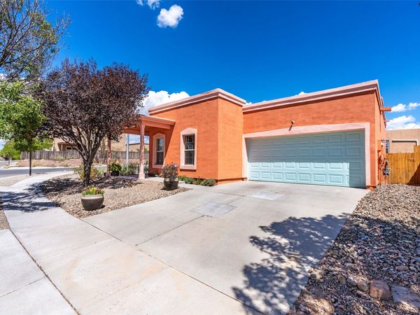 4603 Solecito Loop, Santa Fe, NM 87507