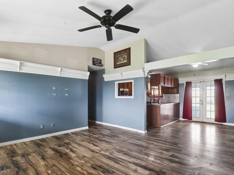 1345 S Dugan Road, Urbana, OH 43078 Photo 4