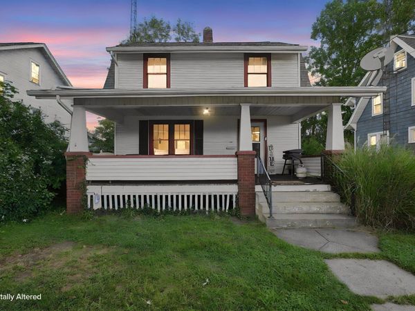 720 W Church Street , Newark, OH 43055