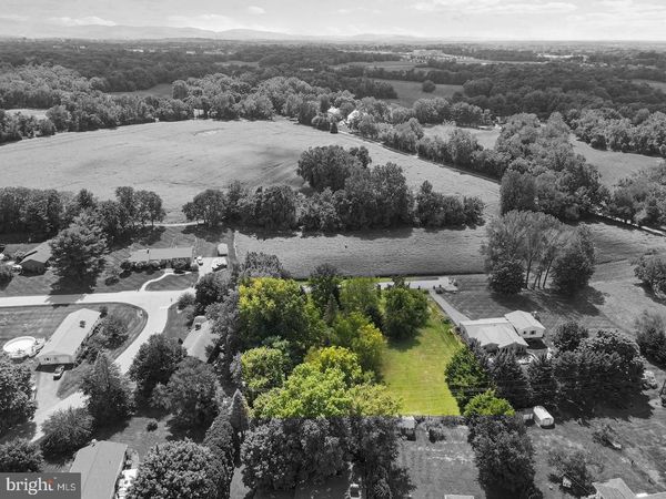 19706 JEFFERY DRIVE, HAGERSTOWN, MD 21742
