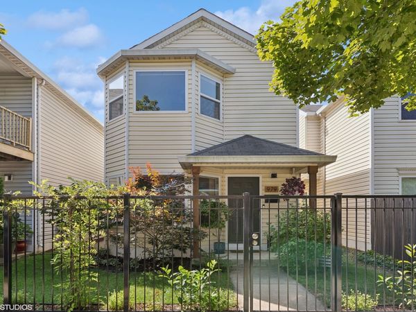 979 W Cullerton Street , Chicago, IL 60608