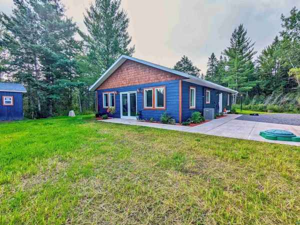 3588 E Hunter Rd, Superior, WI 54880