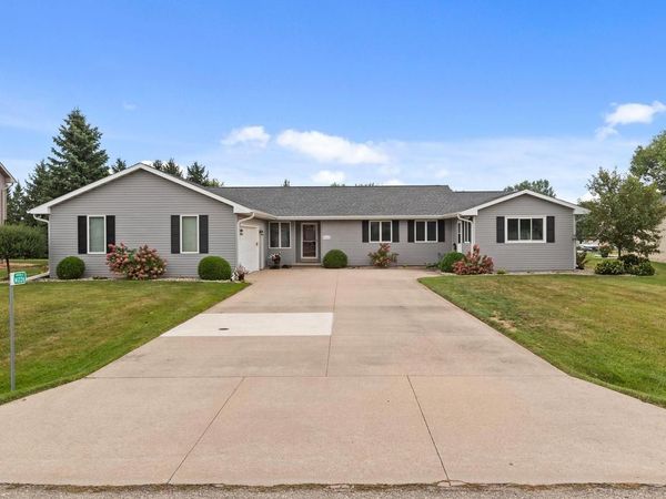 N1226 THRUSH DRIVE, Greenville, WI 54942