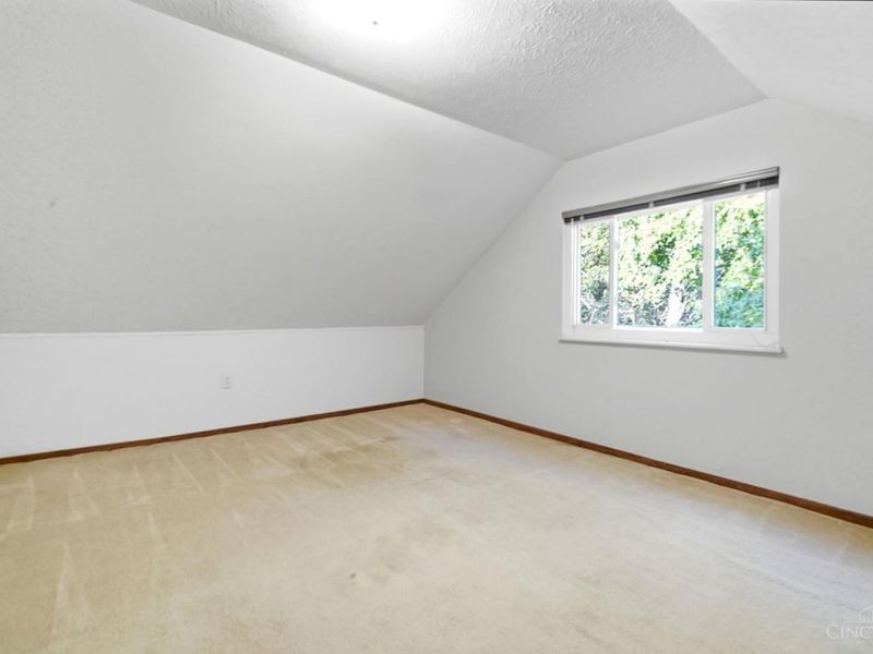 5723 Kinoll Avenue, Cincinnati, OH 45213 Photo 19