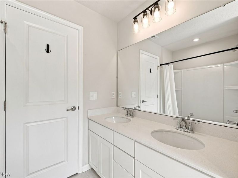 35524 Crystal Creek Court, Grafton, OH 44044 Photo 32