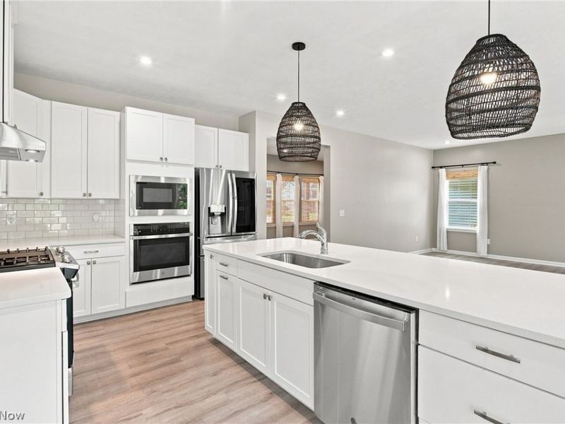 35524 Crystal Creek Court, Grafton, OH 44044 Photo 7