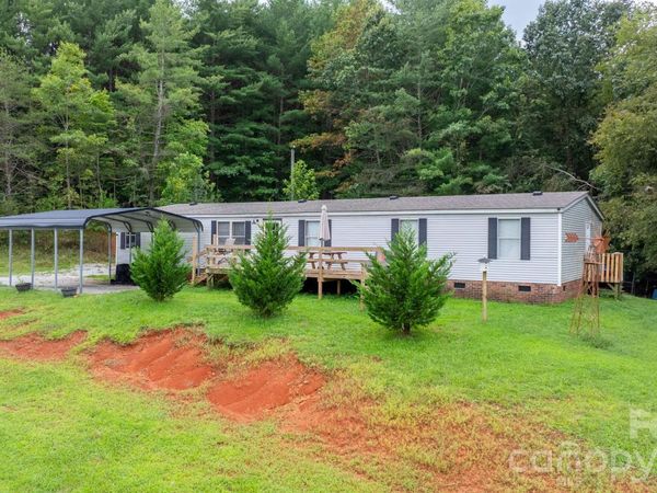 2461 Shadowbrook Drive , Lenoir, NC 28645