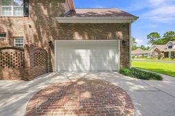 45 Highwood Circle photo 4