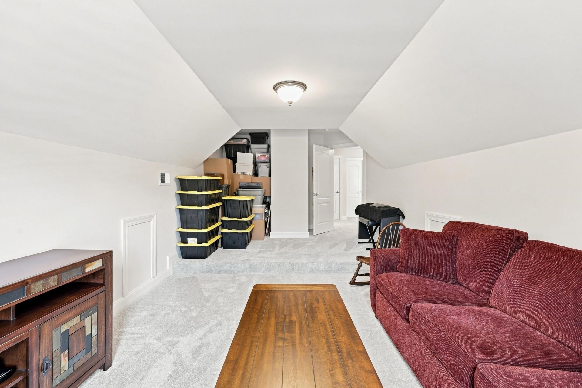 45 Highwood Circle Photo 31