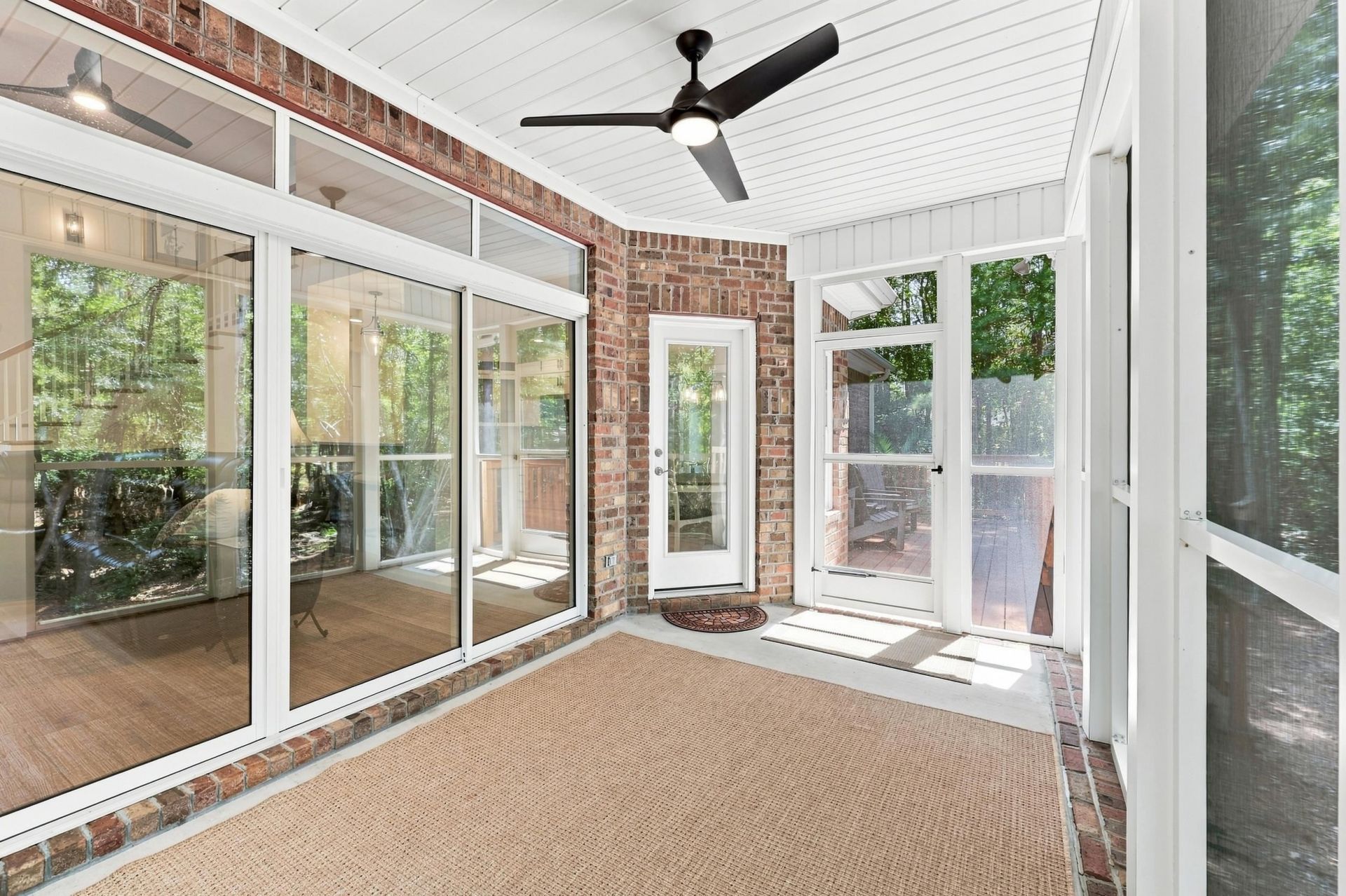 45 Highwood Circle Photo 44