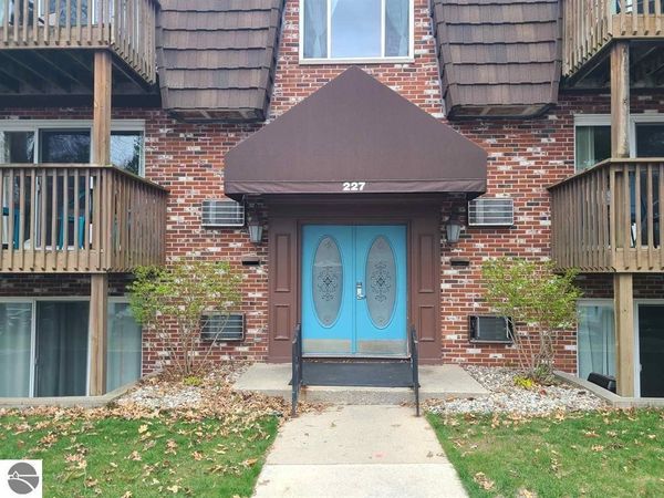 227 Fair Street, Unit 3, Traverse City, MI 49686