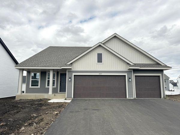 1907 Dogwood Court, Carver, MN 55315