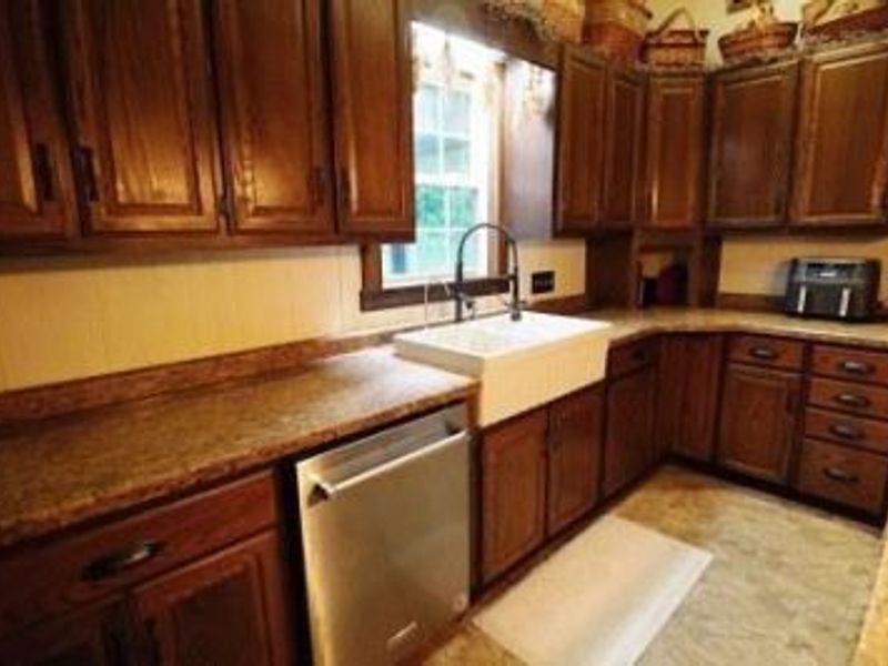 1071 Allgyer Road SE, Gnadenhutten, OH 44629 Photo 12