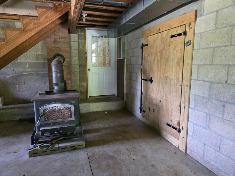 1071 Allgyer Road SE, Gnadenhutten, OH 44629 Photo 27