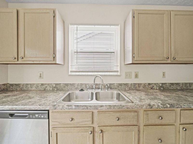 777 Wallinger Drive, Galloway, OH 43119 Photo 10