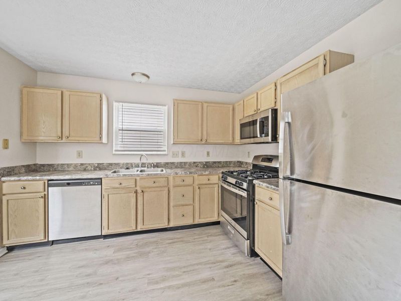 777 Wallinger Drive, Galloway, OH 43119 Photo 14