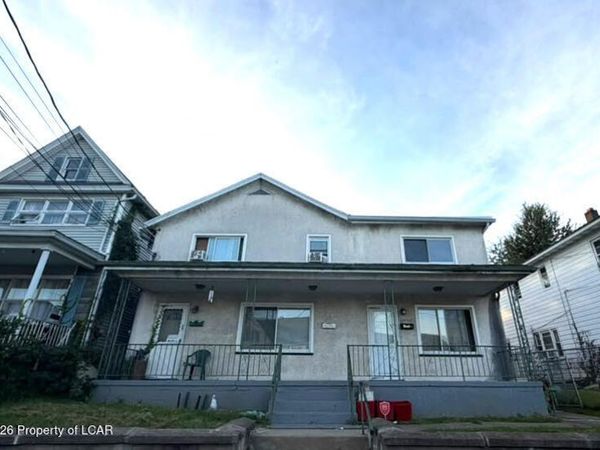 335 N Hyde Park Avenue, Unit 2nd Fl Rear, Scranton, PA 18504