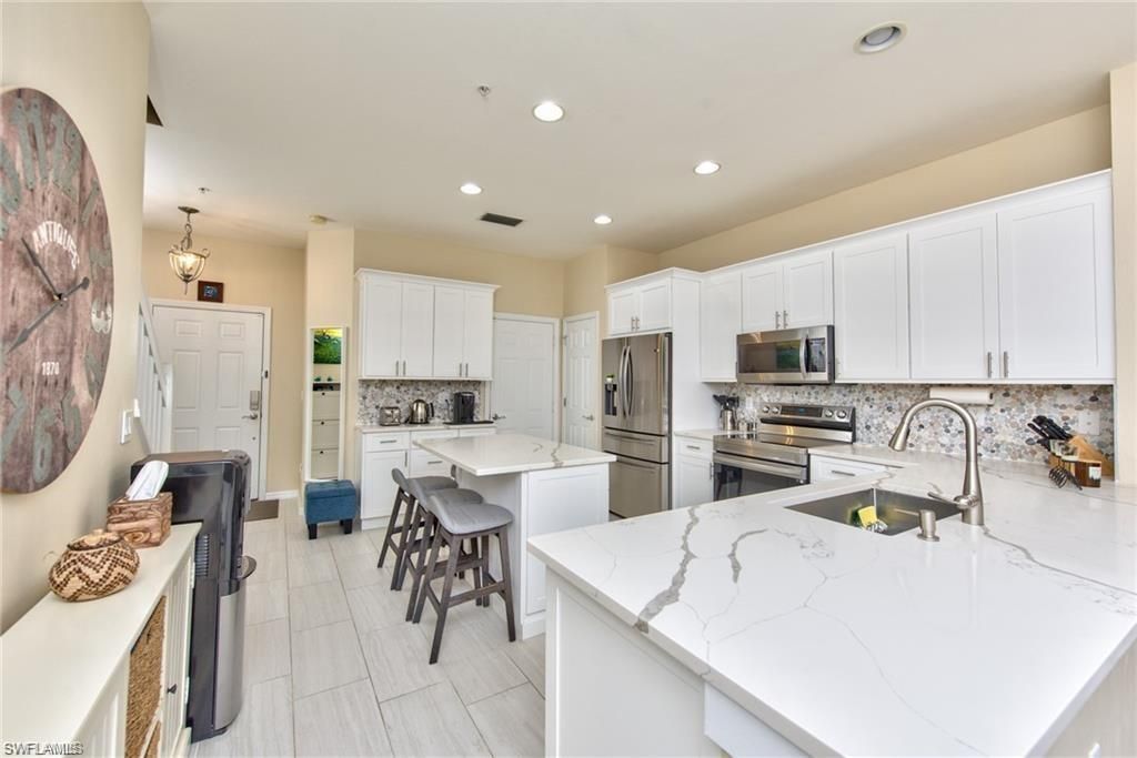 15591 Marcello Cir, Unit 143, Naples, FL 34110 Photo