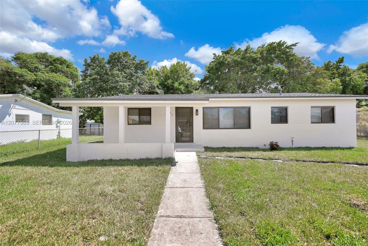 2470 NW 179th St, Miami Gardens, FL 33056 Photo