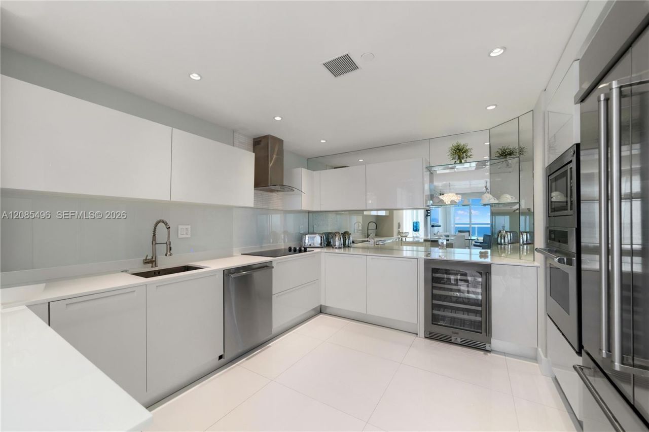 17875 Collins Ave, Unit 3406, Sunny Isles Beach, FL 33160 Photo