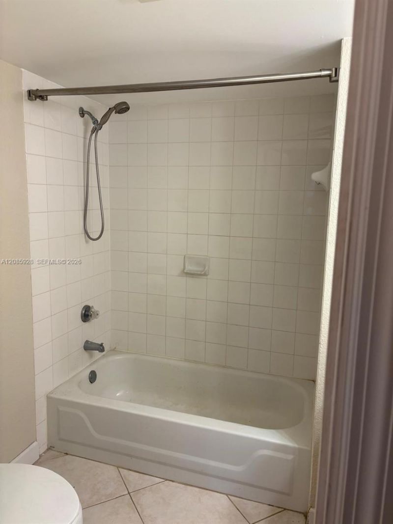 1721 Village Blvd, Unit 205, West Palm Beach, FL 33409 Photo
