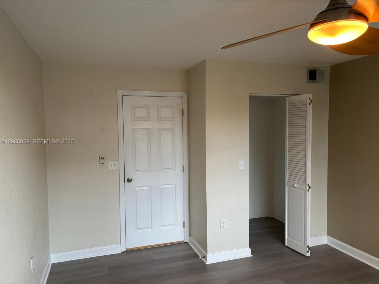1721 Village Blvd, Unit 205, West Palm Beach, FL 33409 Photo
