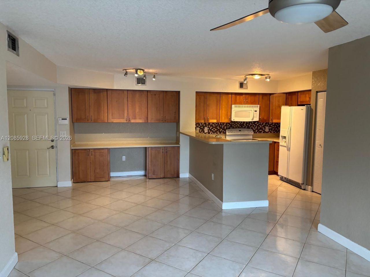 1721 Village Blvd, Unit 205, West Palm Beach, FL 33409 Photo