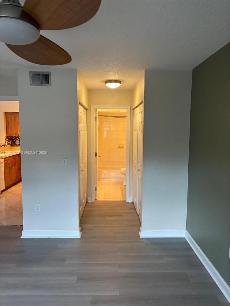 1721 Village Blvd, Unit 205, West Palm Beach, FL 33409 Photo