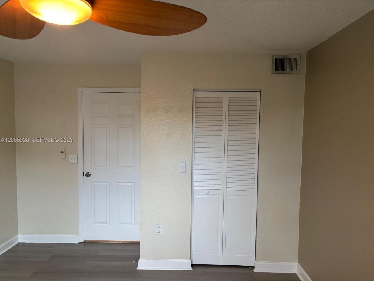 1721 Village Blvd, Unit 205, West Palm Beach, FL 33409 Photo