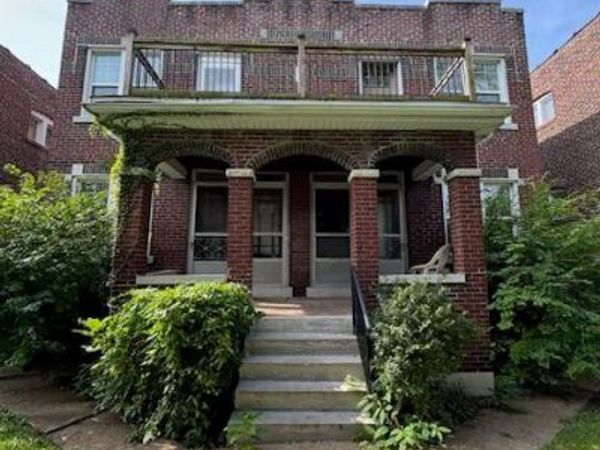 5036 Lindenwood Avenue , St Louis, MO 63109