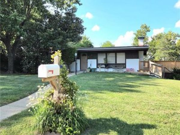 31 Fernwood Lane, Unincorporated, MO 63146