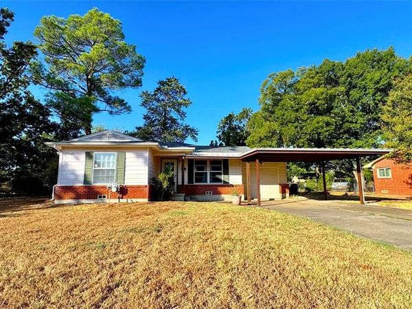 205 Davidson Drive, Terrell, TX 75160