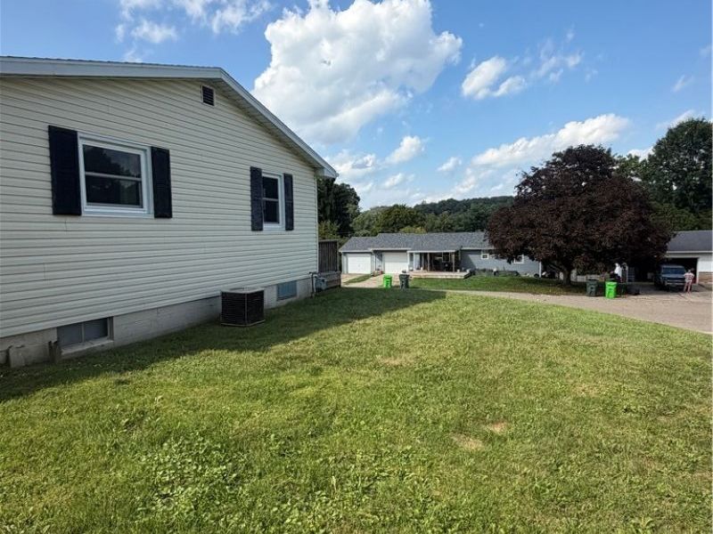 1813 Walnut Street, Coshocton, OH 43812 Photo 25