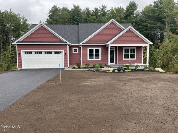 5 Kerr Drive, Wilton, NY 12831