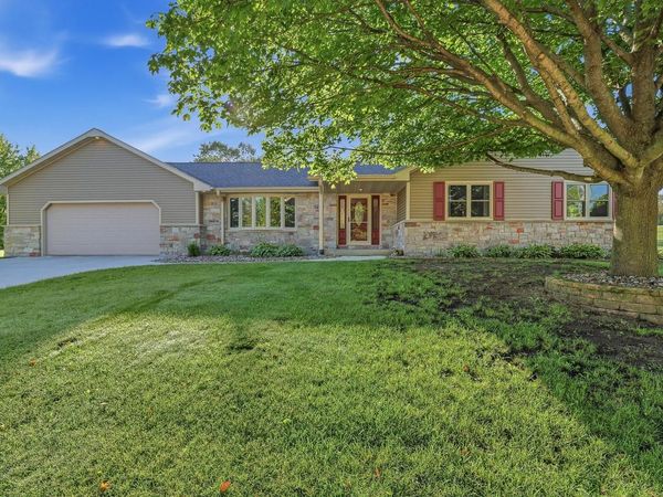 713 Audubon ROAD, Howards Grove, WI 53083