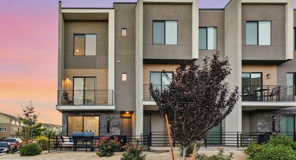110 Rissone Lane, Reno, NV 89503 Photo
