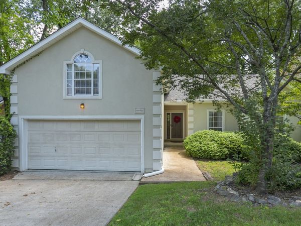 1004 Elmshade Ln, Nashville, TN 37211
