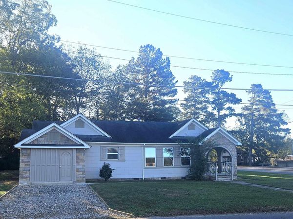 527 E 2nd South Street , Prescott, AR 71857